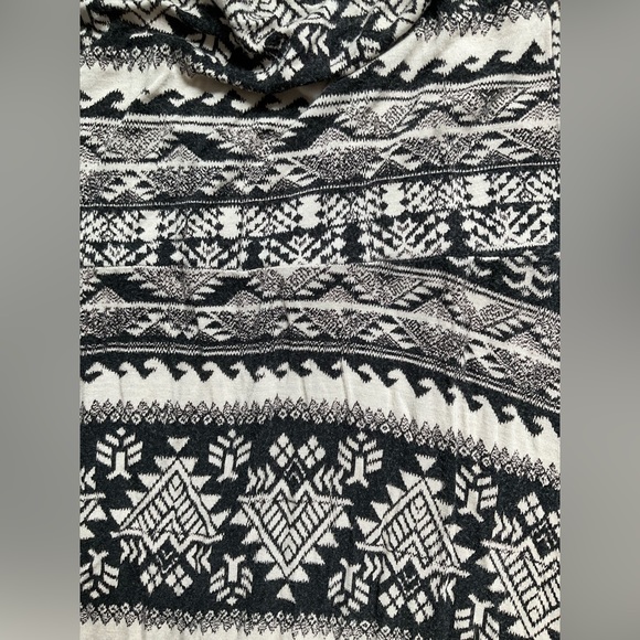 Aztec print maxi skirt - Picture 2 of 3